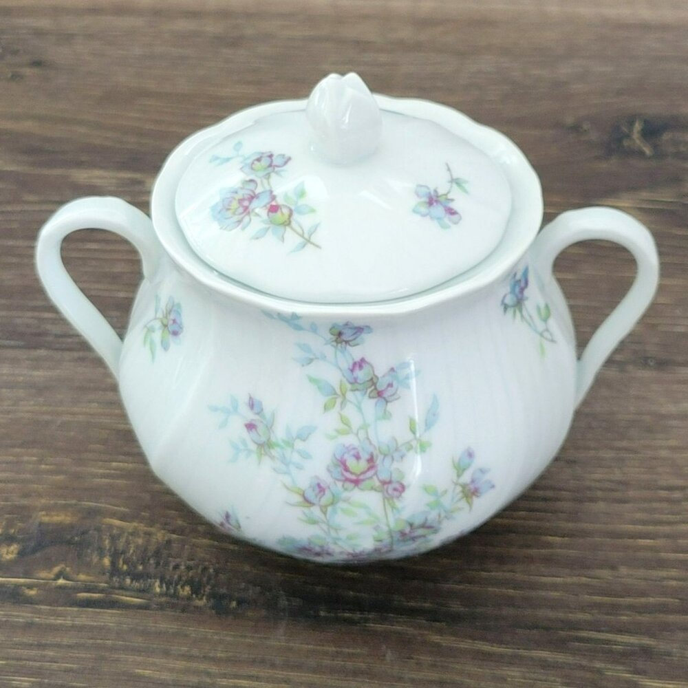 Vintage Bernardaud Limoges Gabrielle Sugar Bowl & Lid, Shabby Chic Blue Floral - Picture 3 of 11